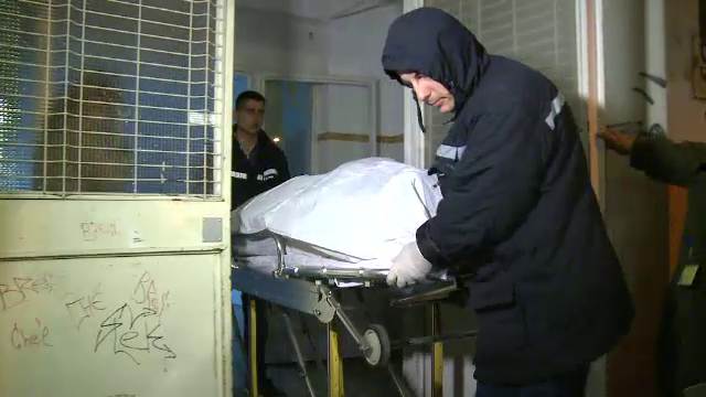 Scene de groaza intr-o garsonierea din Capitala. O femeie, posibil prostituata, a fost macelarita
