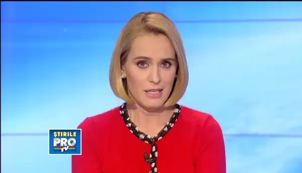 Eclipsa totala de soare, vizibila in Australia. Zeci de mii de oameni au urmarit-o pe viu. VIDEO