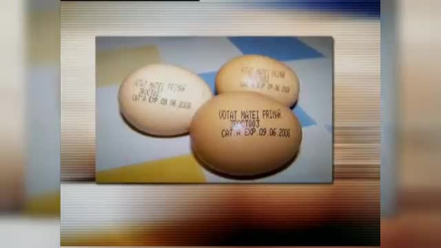 Primarul din Navodari, care si-a facut campanie electorala pe oua, arestat pentru dare de mita