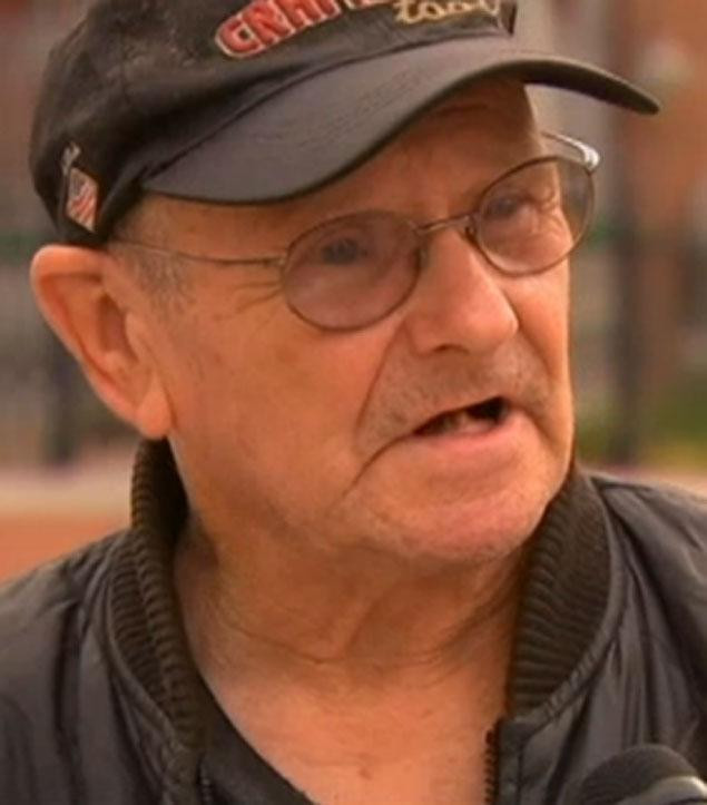 A vrut sa-si ajute prietena si sa o ia pe fetita ei de la scoala, dar era sa fie arestat