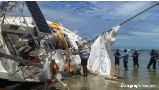 204 kilograme de cocaina si cadavrul unui barbat, descoperite pe un iaht esuat pe Insula Latafito