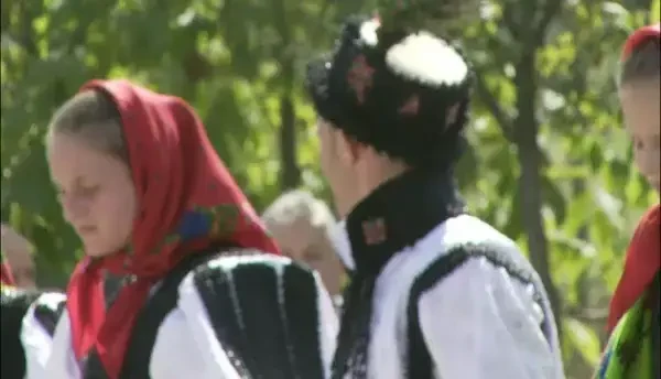 Nunta in Tara Oasului partea III. Povestea osenilor care au ajuns Lady si Sir la Londra: