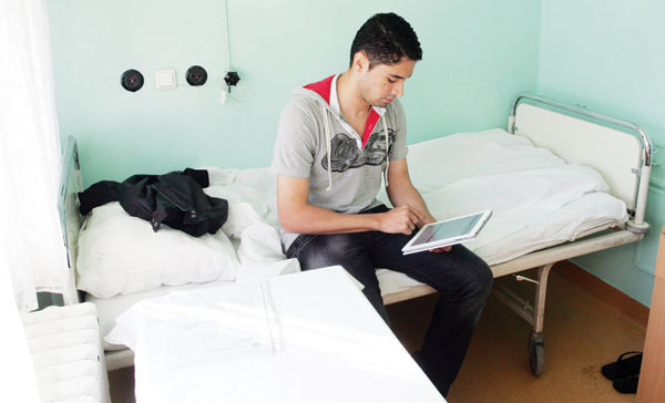 Caz INFIORATOR in Liga I. Un jucator a fost dat afara din apartament si sta temporar in spital