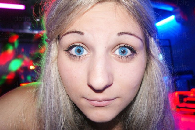 Era o tanara draguta, dar si-a dorit sa fie o femeie irezistibila. Rezultatul, un dezastru. FOTO