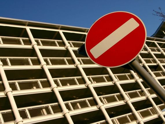 I-au lovit masina de doua ori. Unde se afla cel mai ghinionist loc de parcare