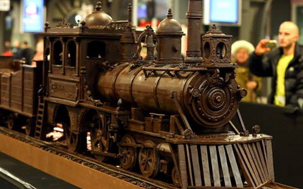 Cel mai dulce tren din lume are 34,13 metri! VIDEO