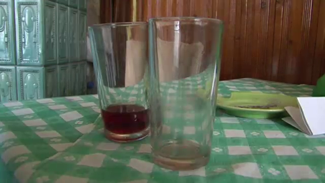 Un tanar de 22 de ani aproape a depasit recordul de alcoolemie. Medicii, surprinsi ca e in viata