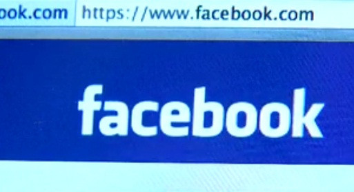 Postarea de pe Facebook care l-a costat slujba. Ce a postat acest barbat in casuta "ocupatie"