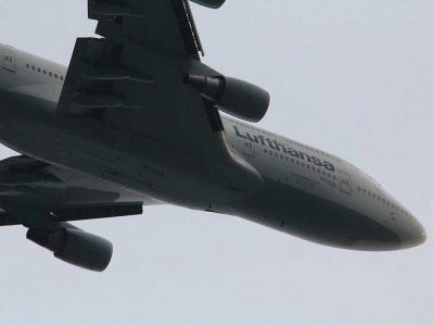 Pasagerul erou care a reusit sa aterizeze un avion, dupa ce pilotului i s-a facut rau