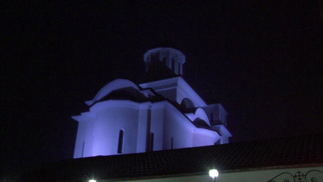 Un bucurestean a incercat sa-si ia viata la Manastirea Caraiman. De 3 zile mergea la toate slujbele