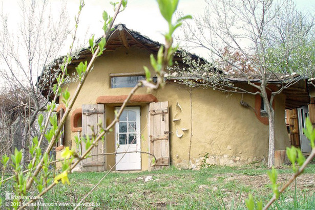 CASA ecologica din Romania aflata in topul 10 al celor mai reusite locuinte "cob" din lume