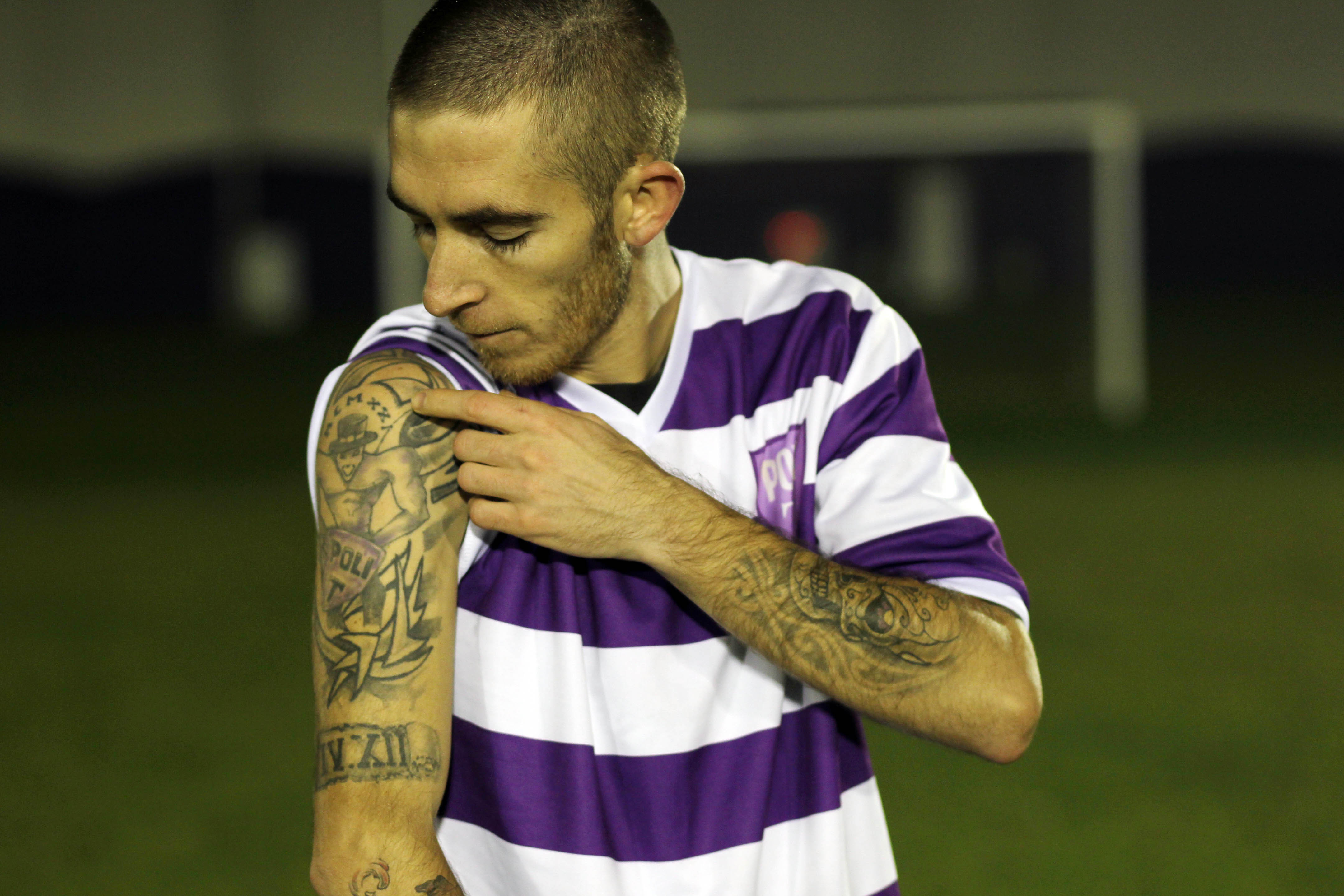 Fotbalistul ultra: a adunat trei ani de interdictii pe stadioane, dar acum joaca pentru Politehnica