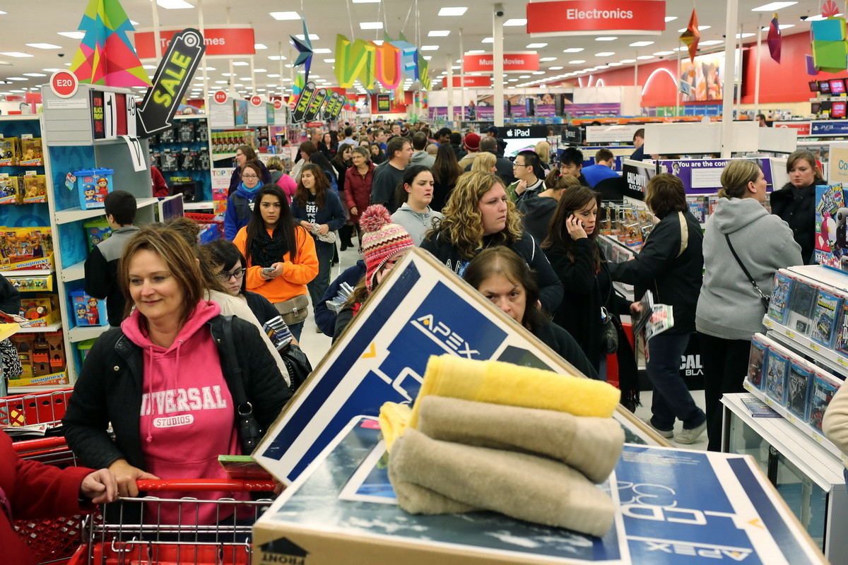 WSJ: Black Friday nu aduce neaparat oferte bune. Ce se intampla de fapt