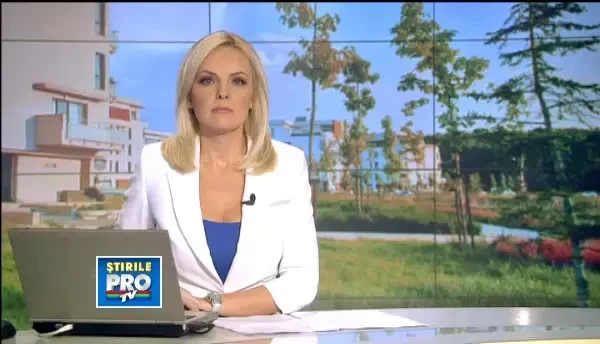 Locuitorii unui complex rezidential, speriati de mistreti. Dezvoltatorul a facut cartier in padure