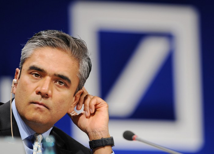 Seful Deutsche Bank se plange ca nu este bagat in seama la petreceri daca spune cu ce se ocupa