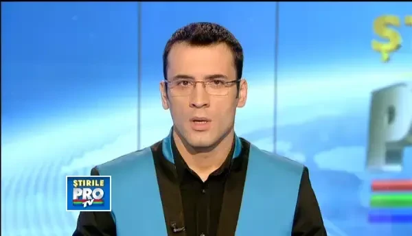 Un barbat a murit in timp ce monta beculete pentru Craciun pe un stalp din Ploiesti