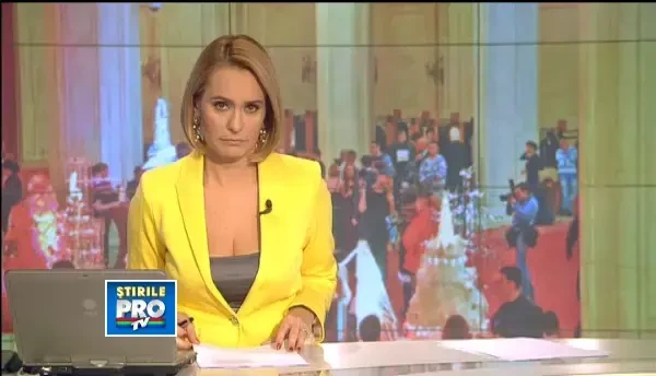 Licitatia caritabila a brazilor de Craciun din acest an va cuprinde creatiile a 27 de artisti