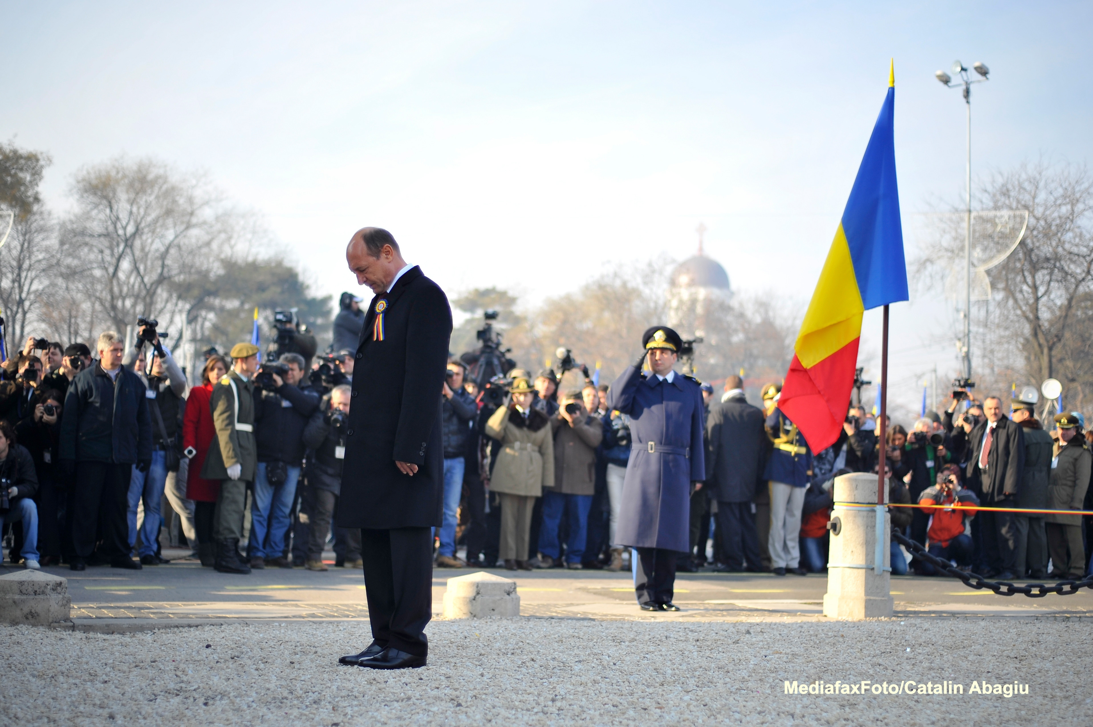 Traian Basescu spune ca merge de 1 Decembrie la Arcul de Triumf: Stiu ca pregatesc fluierasii