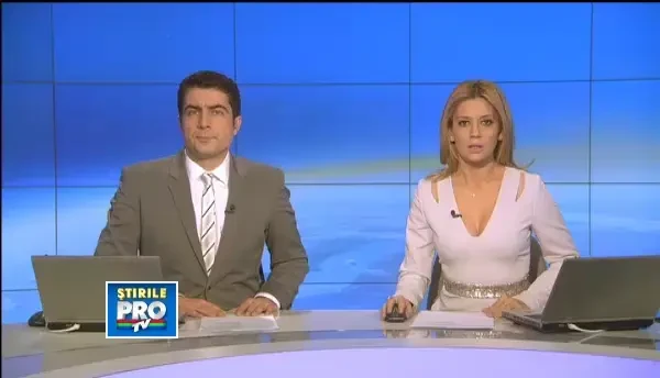 Patania unei soferite din Constanta. Cauta un loc de parcare, dar a intrat intr-un sant de 2 metri