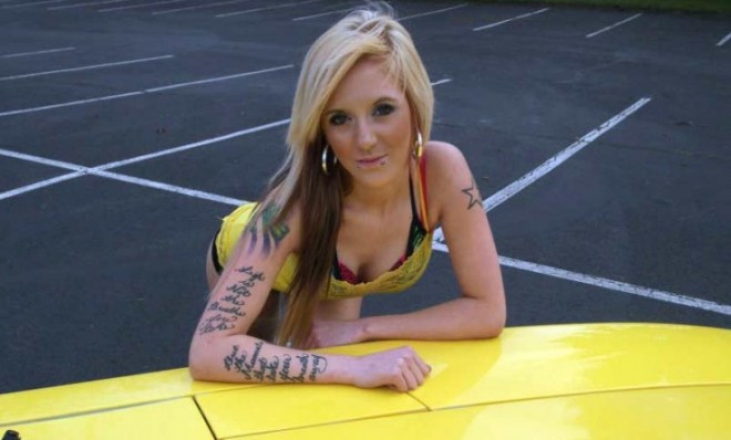 "Cum poate un tata sa faca asa ceva?". Anuntul bizar pentru vanzarea unei masini. Galerie FOTO