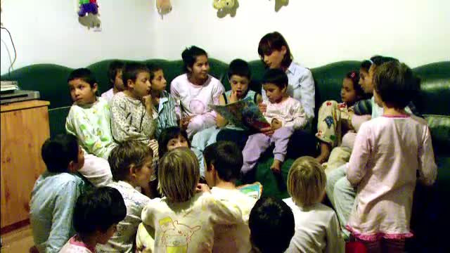 Romania e a ta! Dumbrava minunata, locul unde copiii pierduti de stat sunt salvati de oameni mari