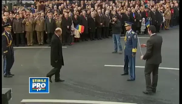 Parada de 1 Decembrie de la Arcul de Triumf s-a incheiat. Doi barbati au ajuns la spital 2