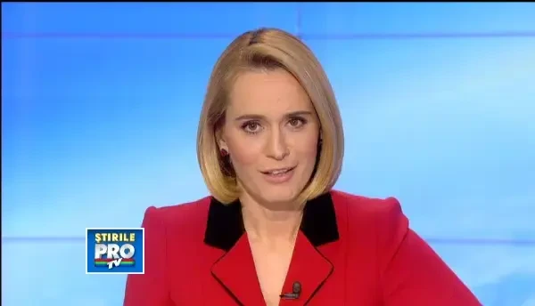 20.000 de romani au venit sa vada parada de 1 decembrie. Principala atractie, aparatele de zbor