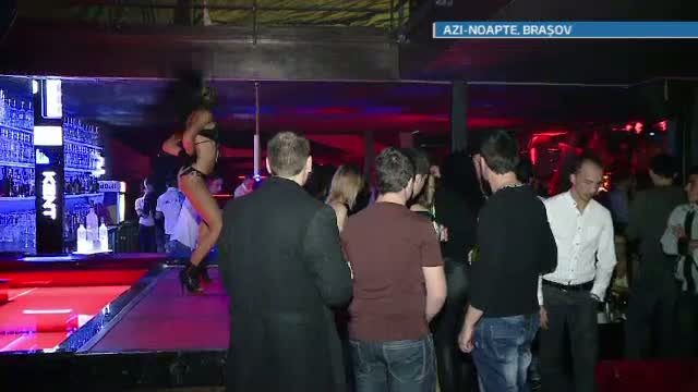 De Ziua Nationala a Romaniei, tinerii din tara au petrecut in cluburi, cu animatoare si cocteiluri