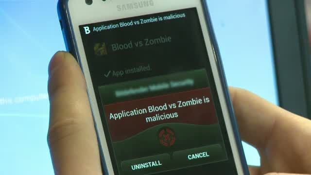 Atentie la ce instalati pe smartphone-uri. In spatele multor aplicatii stau ascunsi mii de virusi