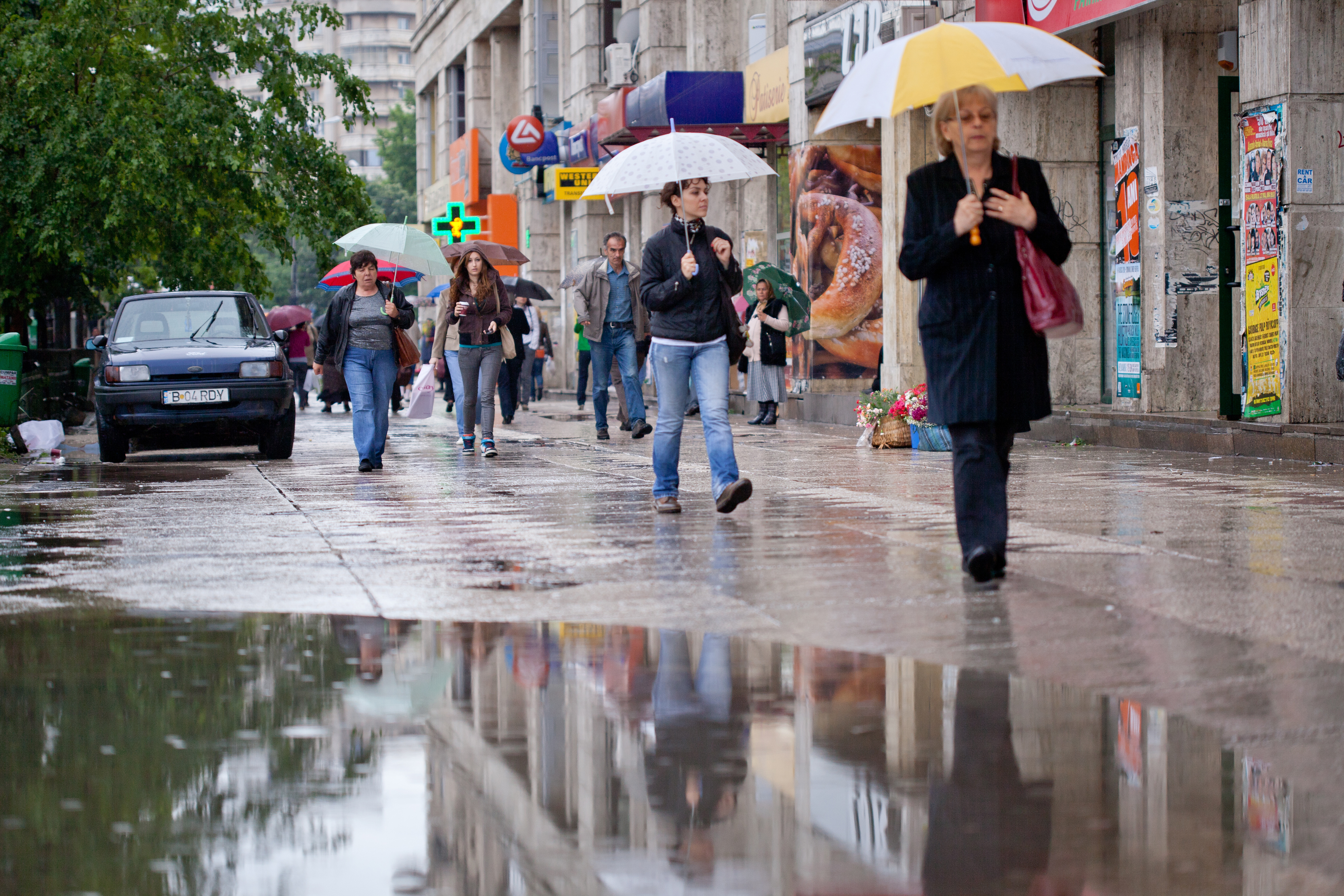 Ninsori si precipitatii in aproape toata tara. Prognoza meteo pana pe data de 17 februarie