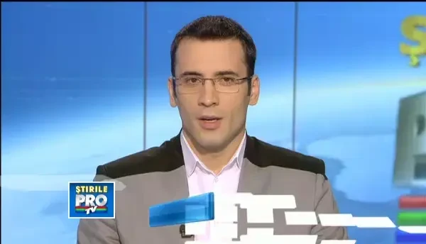 L-a parasit, a destramat mitul performantelor lui in dormitor, dar Hugh Hefner tot o vrea de sotie