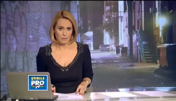 Traiesc in gunoaie si mananca la cateva zile. Ei sunt copiii nimanui, lasati la mila iernii