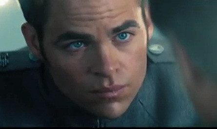 Premiera mondiala a trailerului Into Darkness. Capitanul Kirk salveaza Pamantul de la distrugere