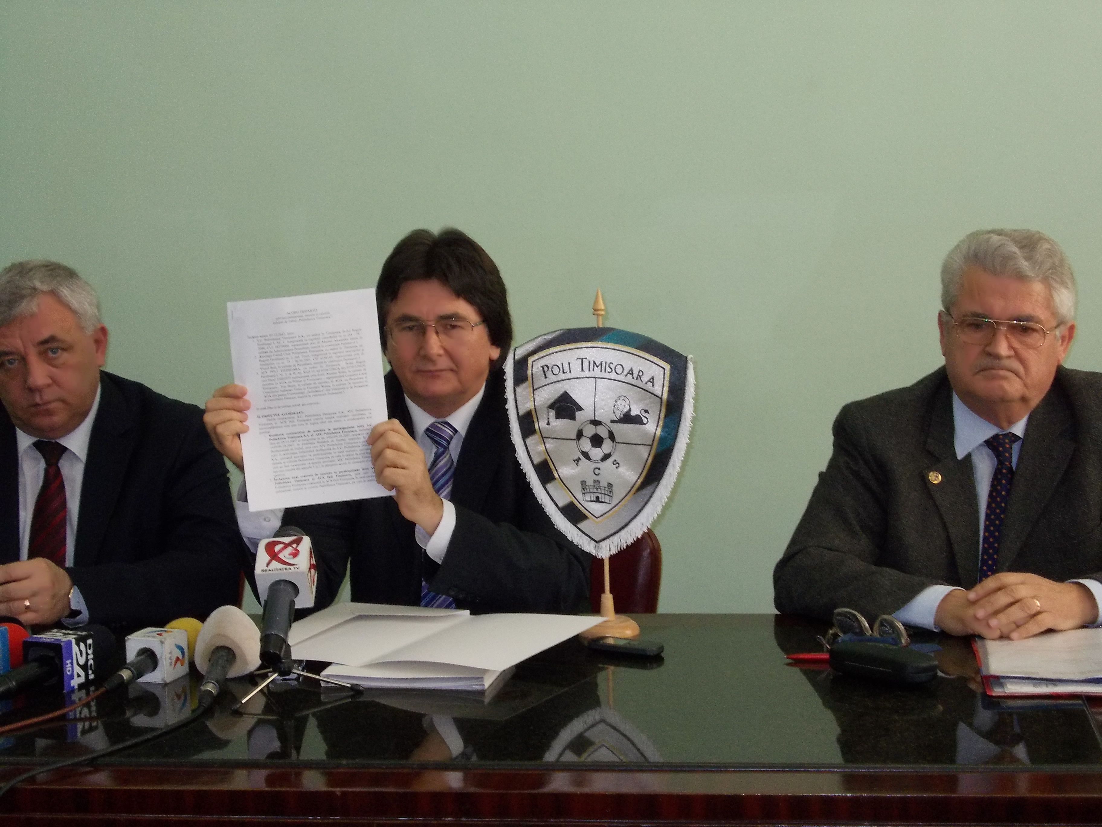 Iancu a devenit filantrop, iar ACS Poli (fosta Recas) s-a transformat in Politehnica Timisoara!