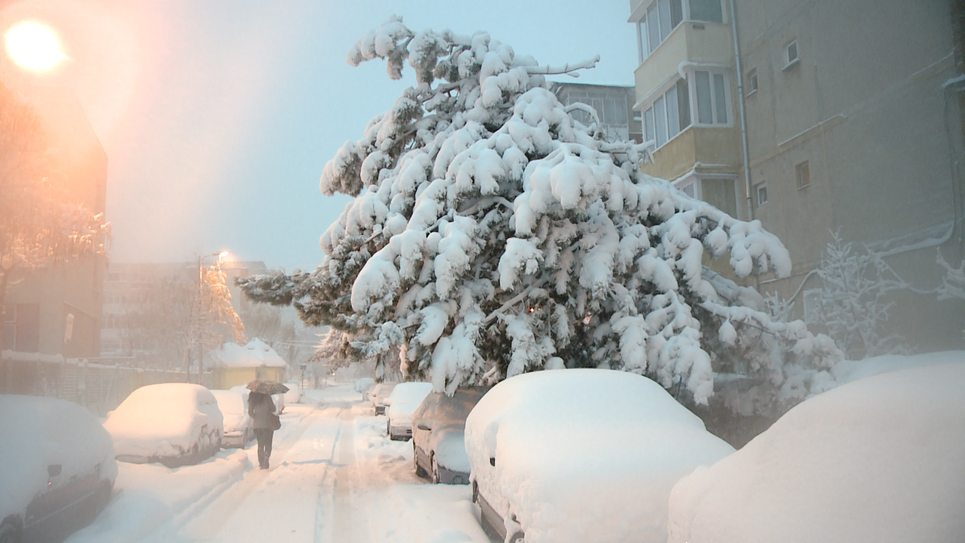 Nu scapam de zapada. Meteorologii au emis un nou cod galben de ninsori abundente