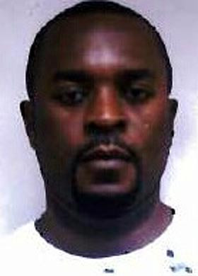 Are 74 de carnete de conducere, a spart banci, a vandut terenuri si a pacalit oameni: OMUL cu 128 de identitati!