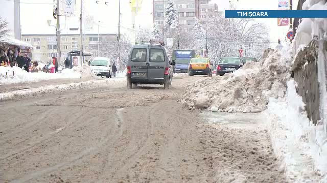 Autostrada Arad-Timisoara, inchisa 48 de ore. Victor Ponta: "Luati contractele, reziliati. Afara!"