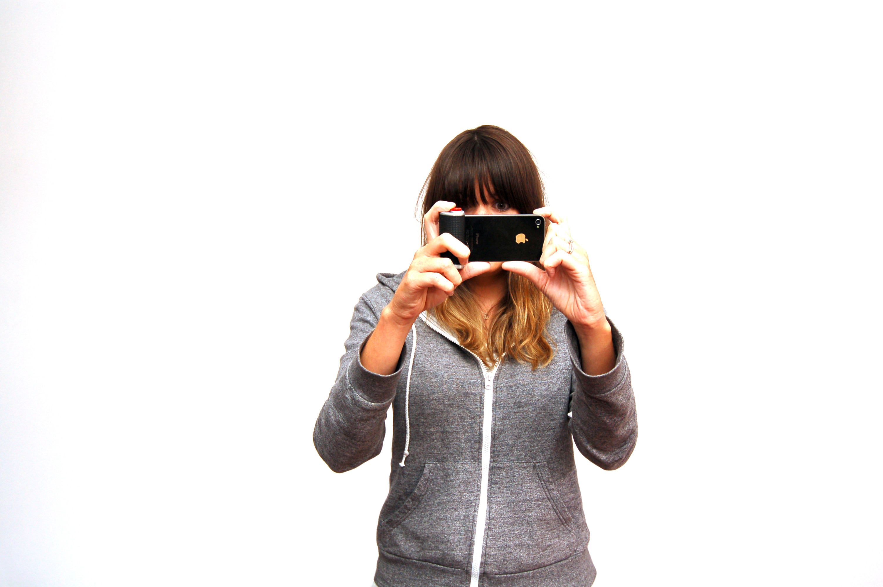 Si-a facut o poza cu mobilul si a postat-o din greseala pe net. Gestul pe care il va regreta mereu