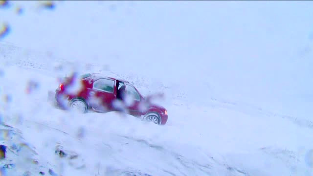 Codul galben se poate transforma in codul portocaliu. Zonele afectate de ciclonul de la bulgari