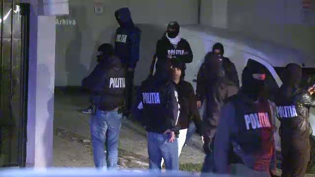 Perchezitii in Timisoara. Suspectii ar fi cumparat masini in leasing pentru a le vinde in UE