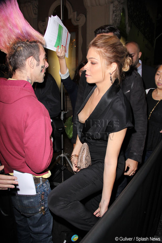 “Toata seara numai la ea ne-am uitat”. Ce a mai aratat o cantareata la un eveniment monden