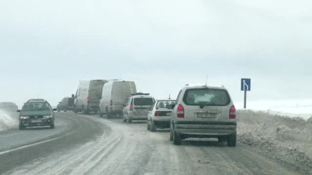 Iarna prinde forta si are noi rabufniri violente. Situatia cea mai grava este in Botosani