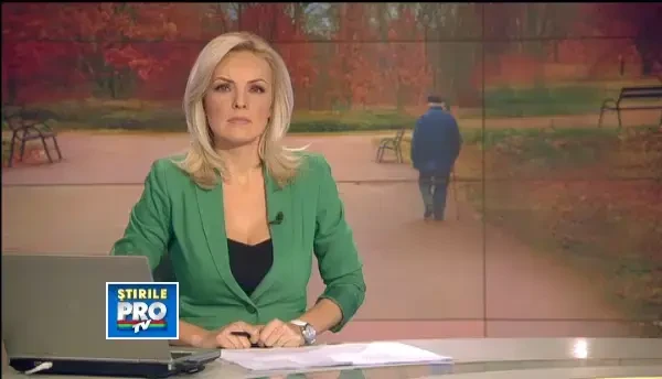 Batranii din Bistrita isi vand hainele, in speranta ca vor strange bani pentru masa de Craciun