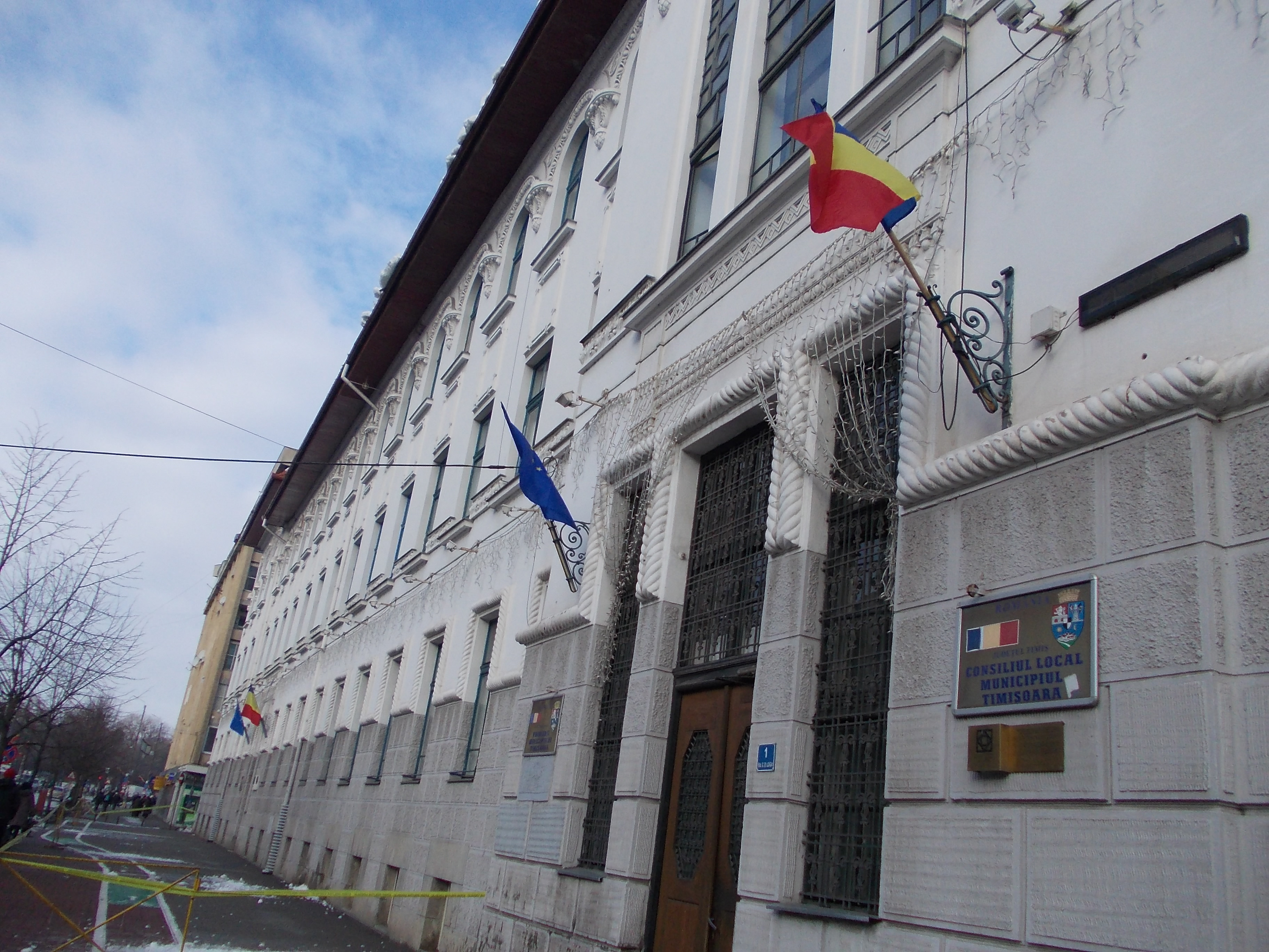 Noi concursuri la Primarie. Administratia locala vrea sa reamenajeze doua locatii din oras