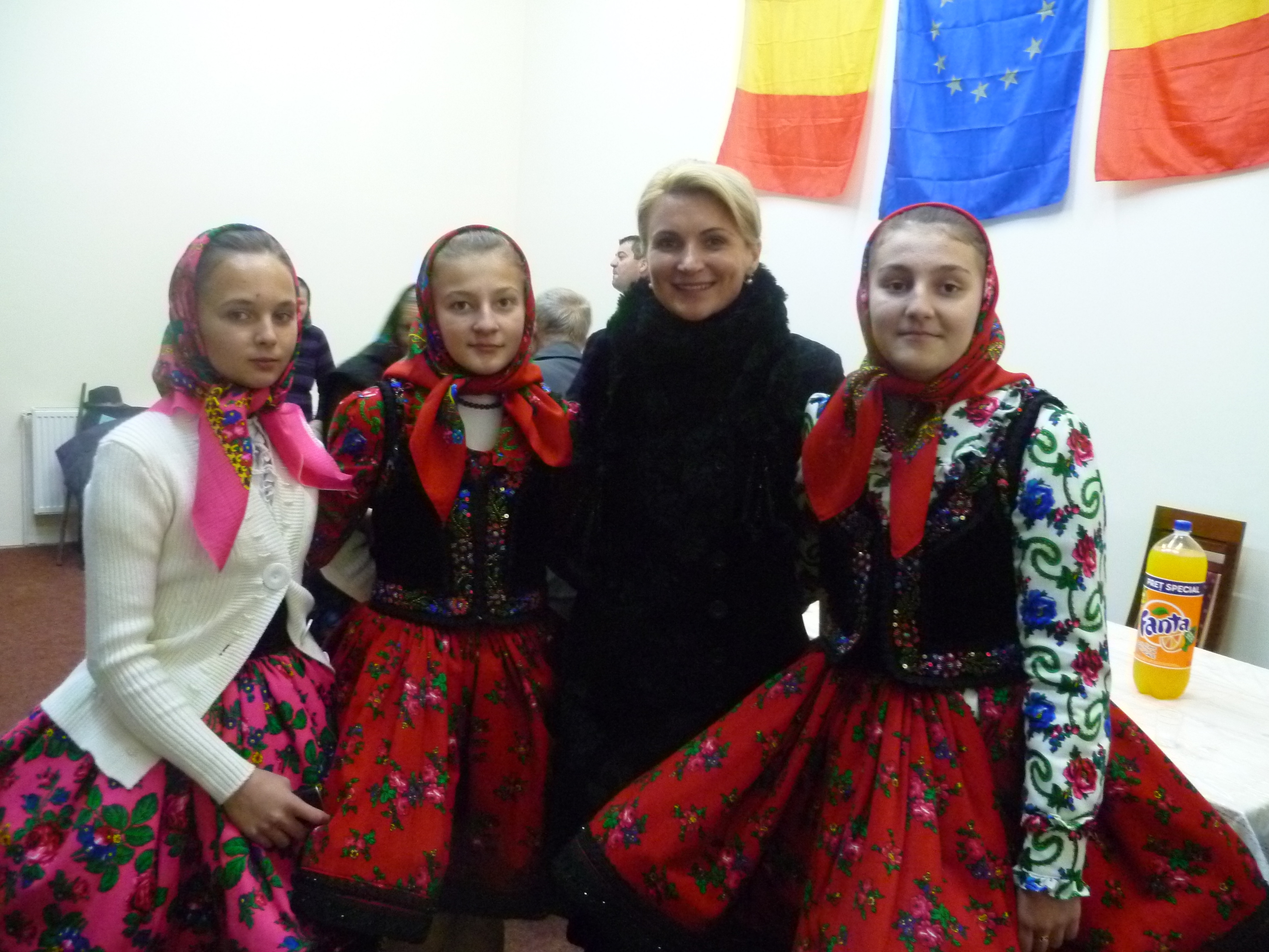 Andreea Paul Vass: "10 doamne parlamentare ARD in fruntea tarii"