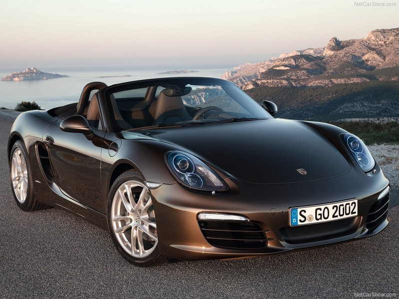 Men's Health a votat masina anului 2013: " 60,000 de euro, decapotabila si prinde suta in 4,7 secunde"