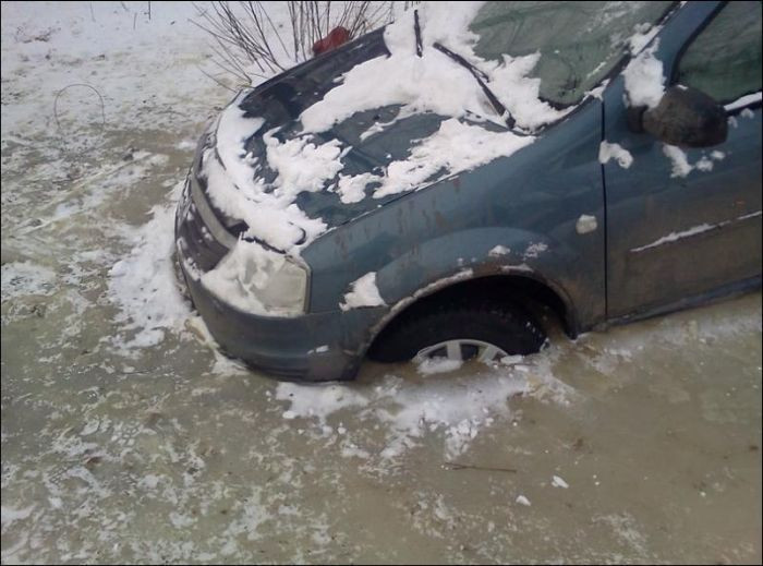 A parcat Loganul si s-a dus sa se culce. Cum si-a gasit masina a doua zi cand a iesit din casa
