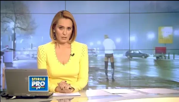 Acuzatii grave ale prostituatelor: "Politistii ne bat, ne violeaza, ne iau banii si prezervativele"