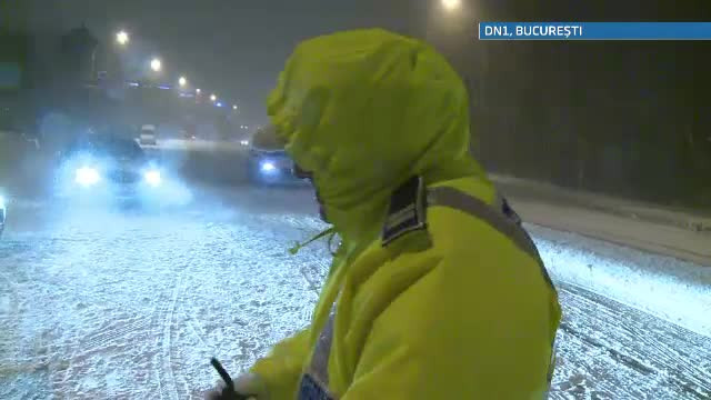 Bataie de joc si nepasare totala. Doar 10% din sosele si autostrazi sunt protejate de parazapezi