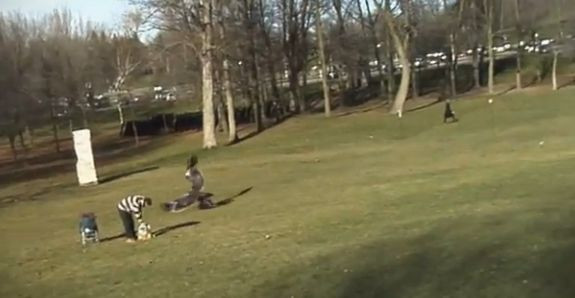 Clipul cu micutul luat pe sus de un vultur, farsa unor studenti. VIDEO